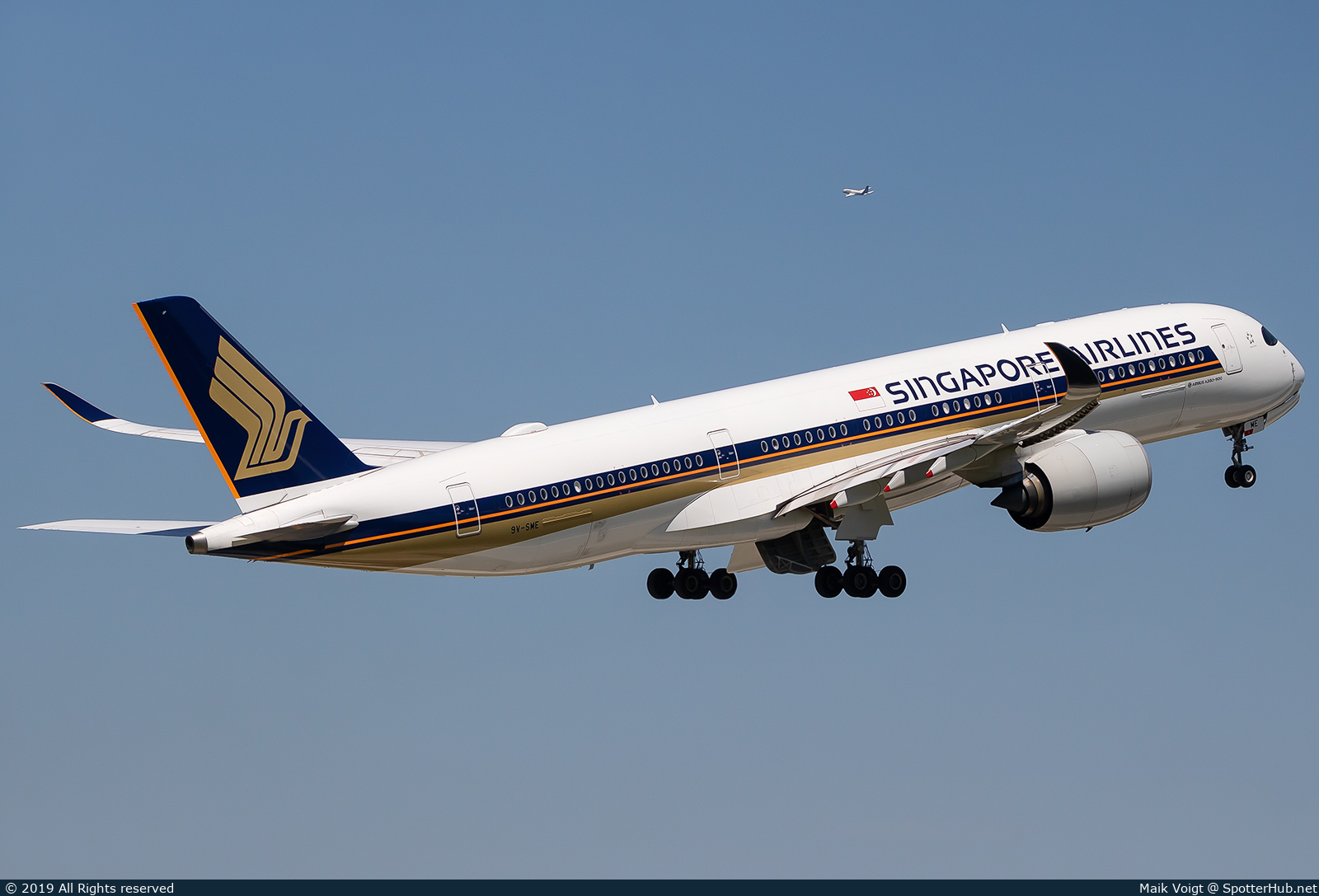 Photo of 9V-SME - Airbus A350-941 operated by Singapore Airlines
