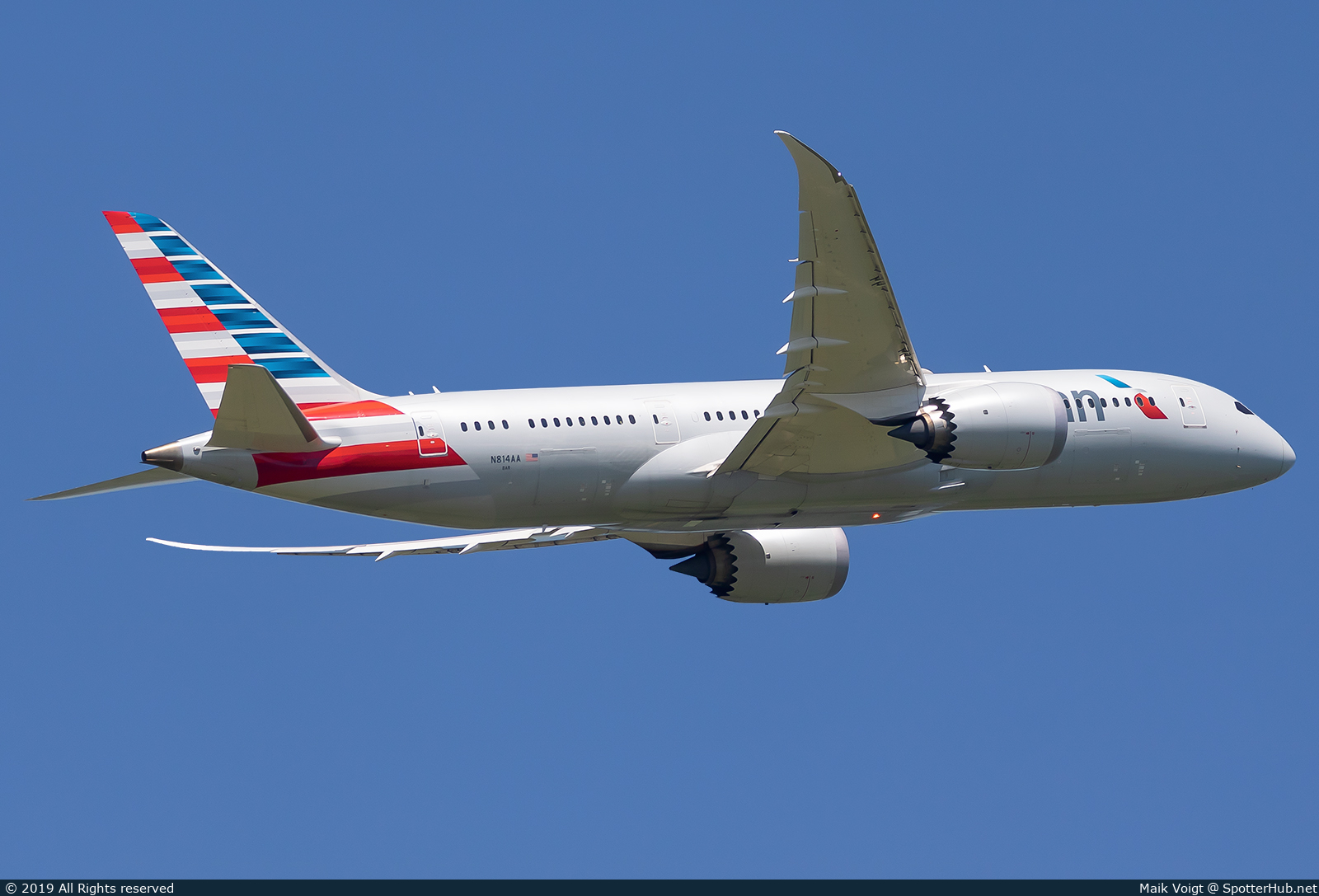 Photo of N814AA - Boeing 787-8 Dreamliner operated by American Airlines
