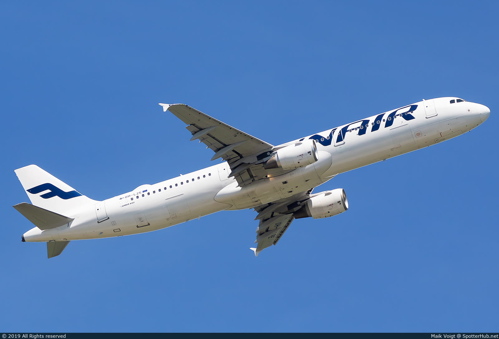 Photo of OH-LZE - Airbus A321-211 operated by Finnair