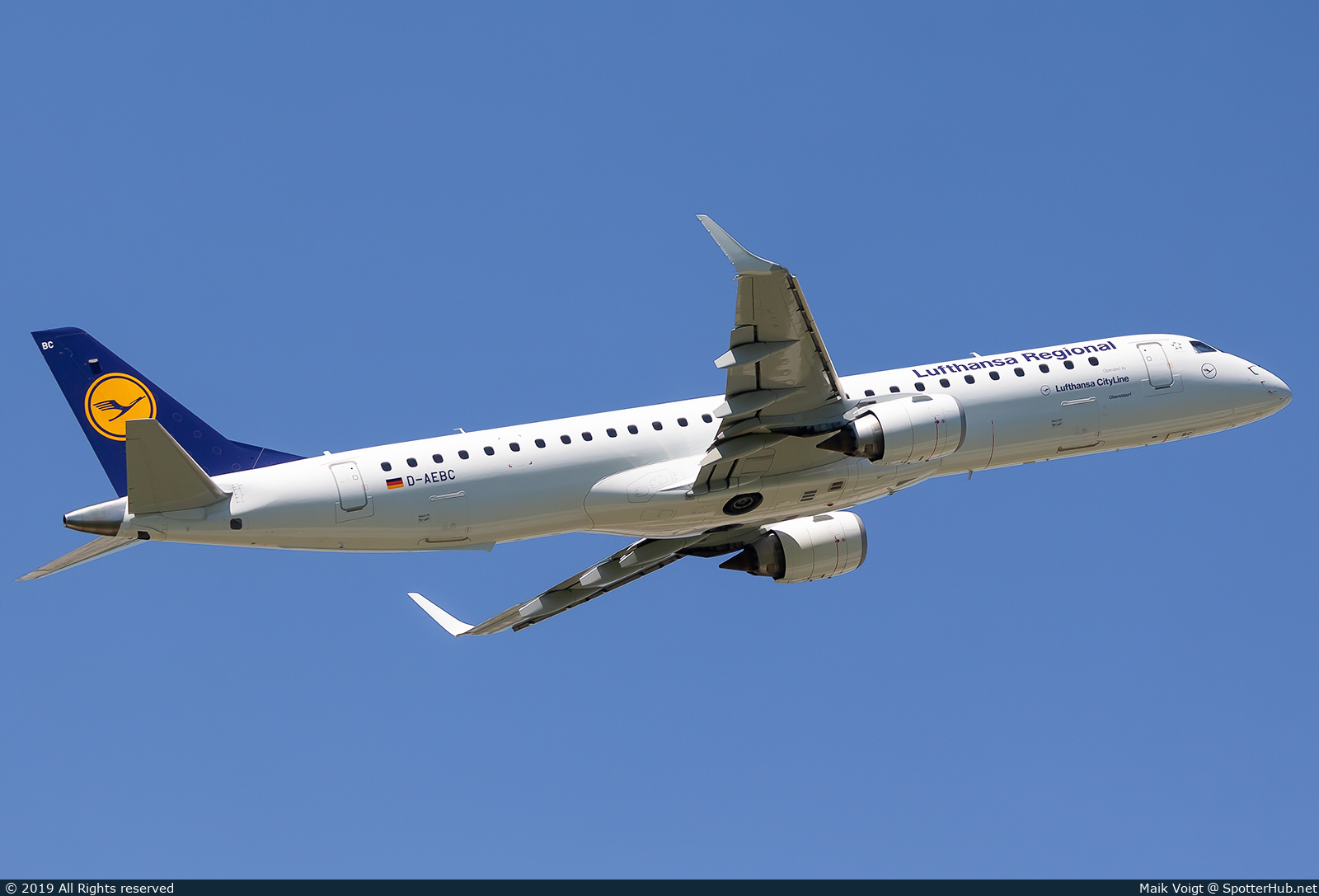 Photo of D-AEBC - Embraer ERJ-195LR operated by Lufthansa CityLine