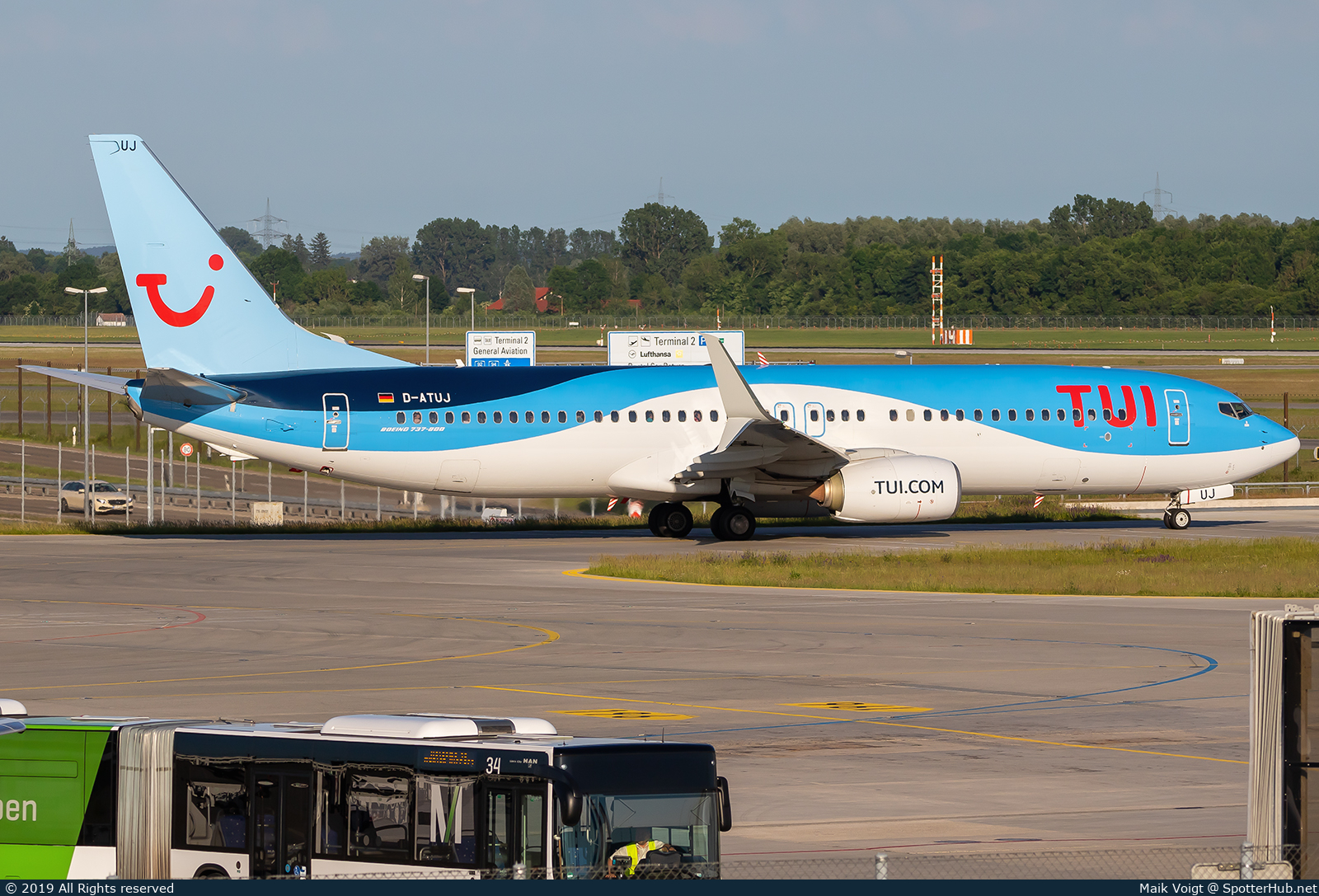 Photo of D-ATUJ - Boeing 737-8K5 operated by TUIfly