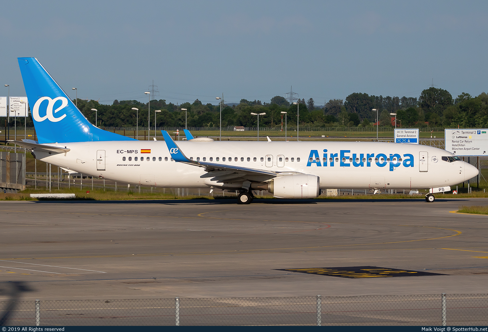 Photo of EC-MPS - Boeing 737-85P operated by Air Europa