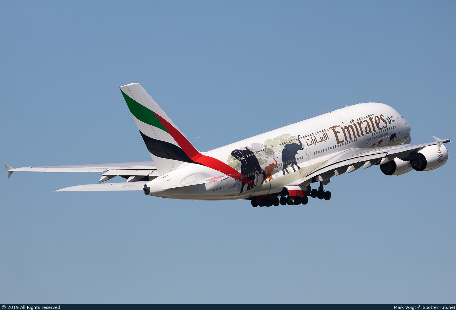 Photo of A6-EER - Airbus A380-861 operated by Emirates