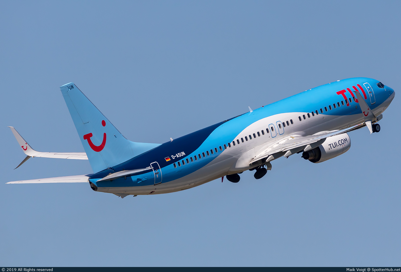 Photo of D-ASUN - Boeing 737-8BK operated by TUIfly