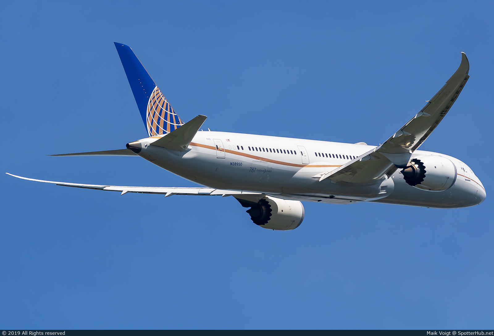 Photo of N38950 - Boeing 787-9 Dreamliner operated by United Airlines