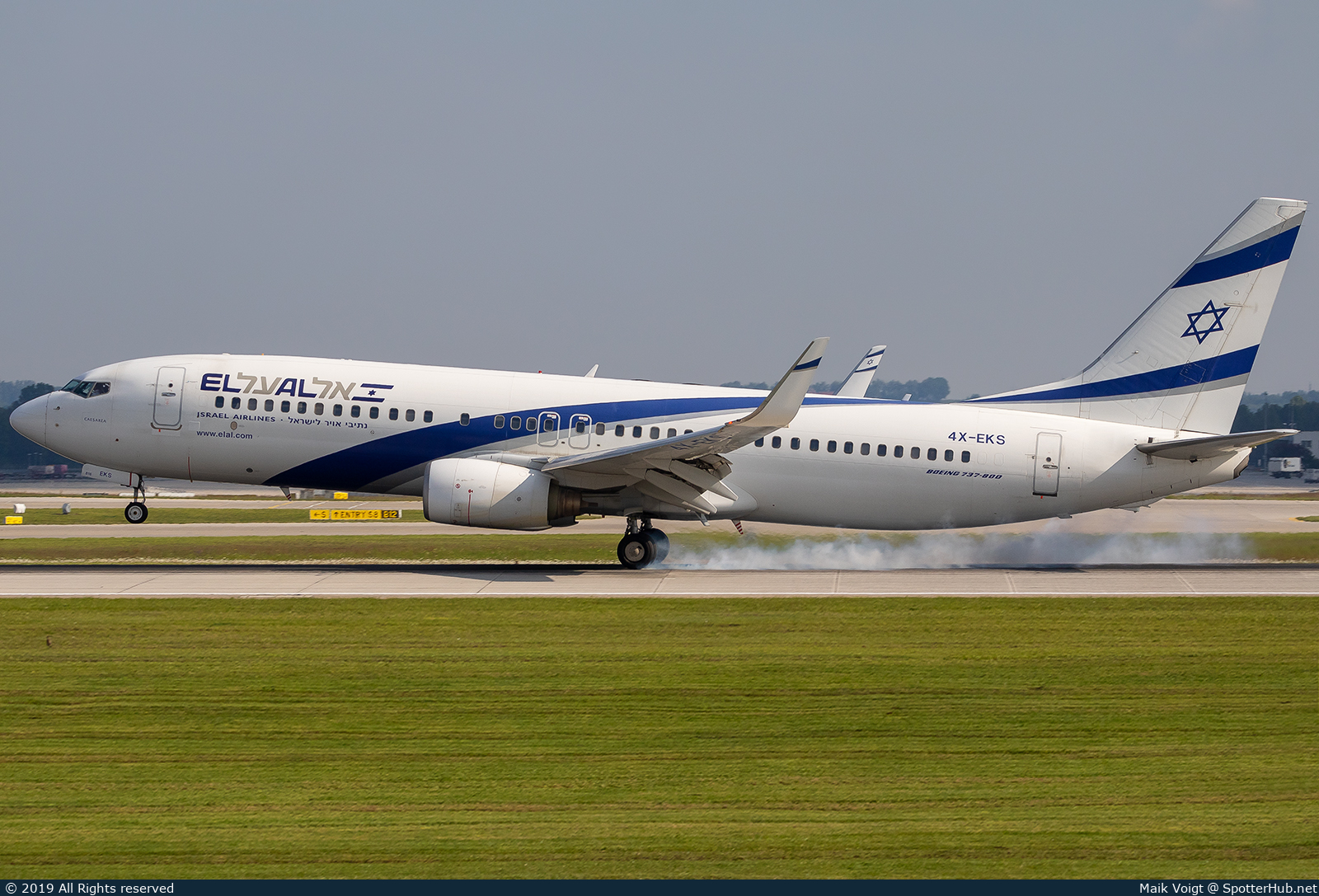 Photo of 4X-EKS - Boeing 737-8HX operated by El Al Israel Airlines