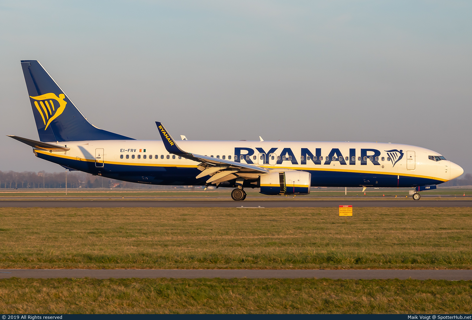 Photo of EI-FRV - Boeing 737-8AS operated by Ryanair