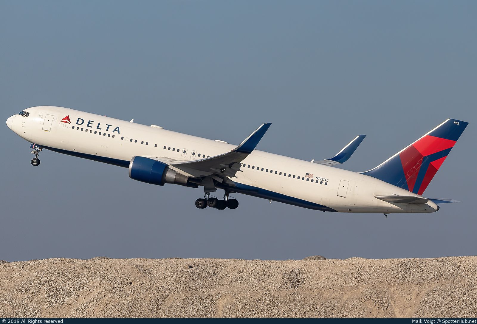 Photo of N172DZ - Boeing 767-332(ER) operated by Delta Air Lines