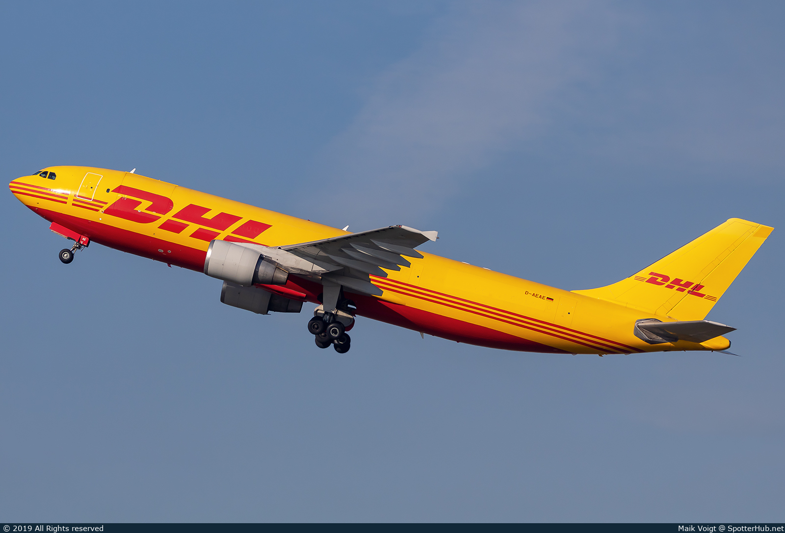 Photo of D-AEAE - Airbus A300B4-622R(F) operated by European Air Transport