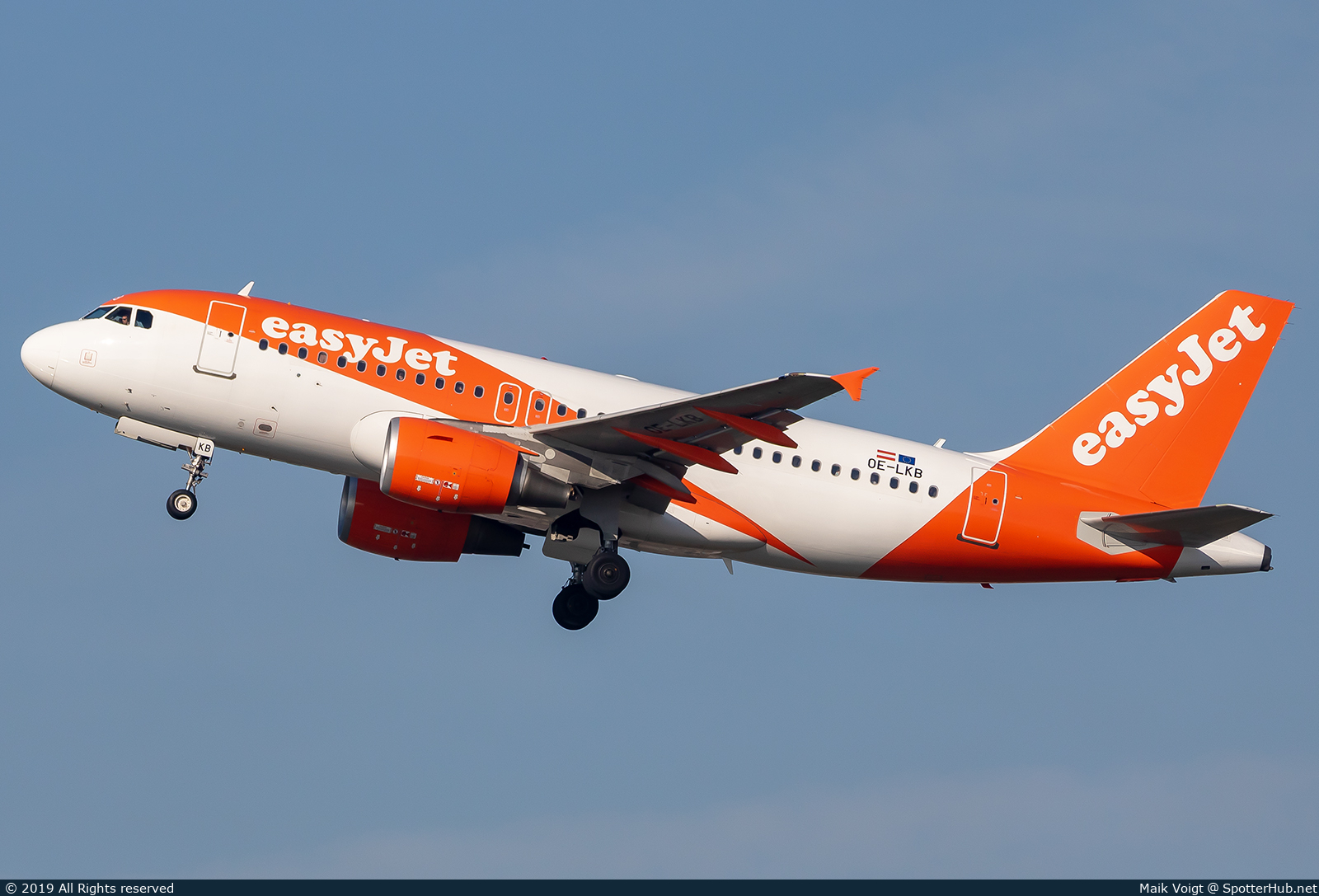 Photo of OE-LKB - Airbus A319-111 operated by easyJet Europe
