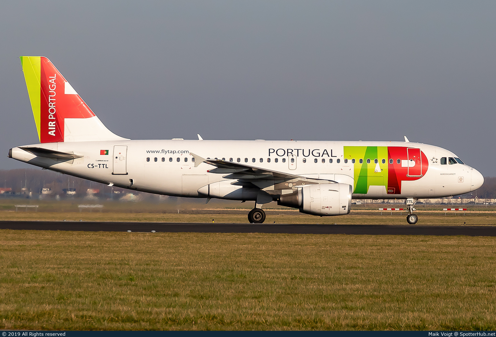 Photo of CS-TTL - Airbus A319-111 operated by TAP Air Portugal