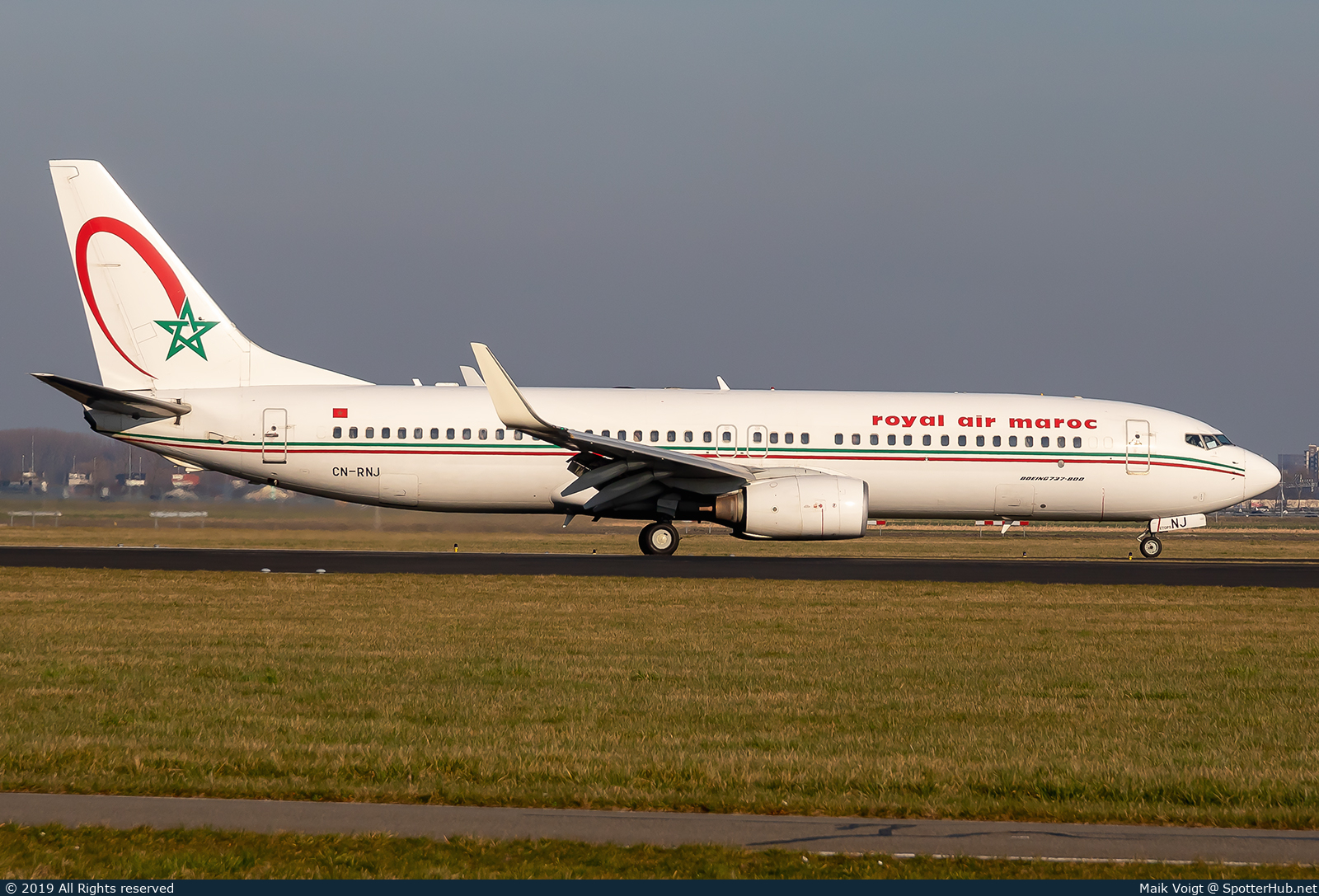 Photo of CN-RNJ - Boeing 737-8B6 operated by Royal Air Maroc