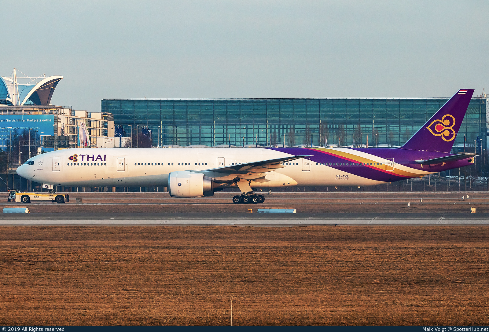 Photo of HS-TKL - Boeing 777-3AL(ER) operated by Thai Airways International