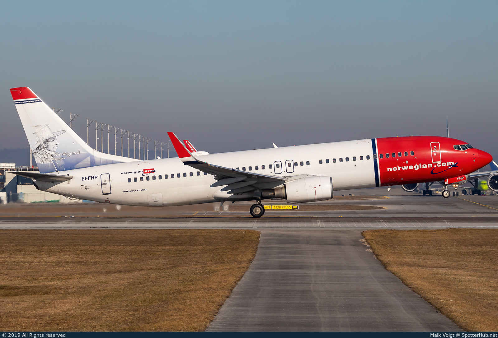 Photo of EI-FHP - Boeing 737-8JP operated by Norwegian Air International