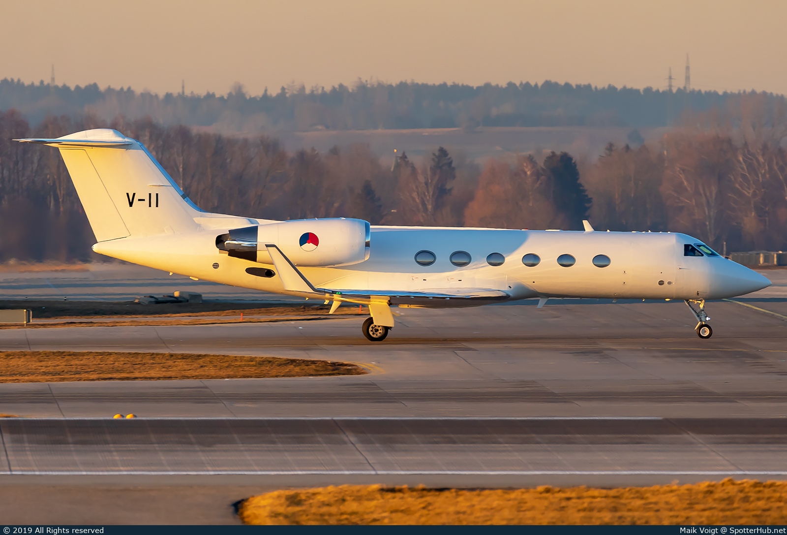Photo of V-11 - Gulfstream GIV operated by Royal Netherlands Air Force