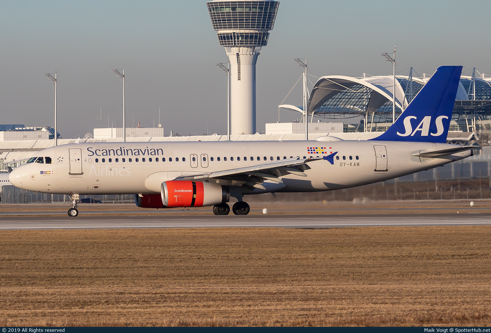 Photo of OY-KAM - Airbus A320-232 operated by SAS Scandinavian Airlines