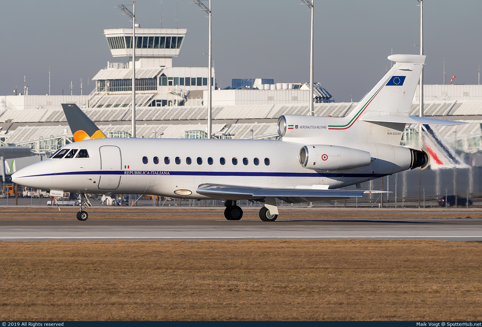 Photo of MM62245 - Dassault Falcon 900EX operated by Italian Air Force