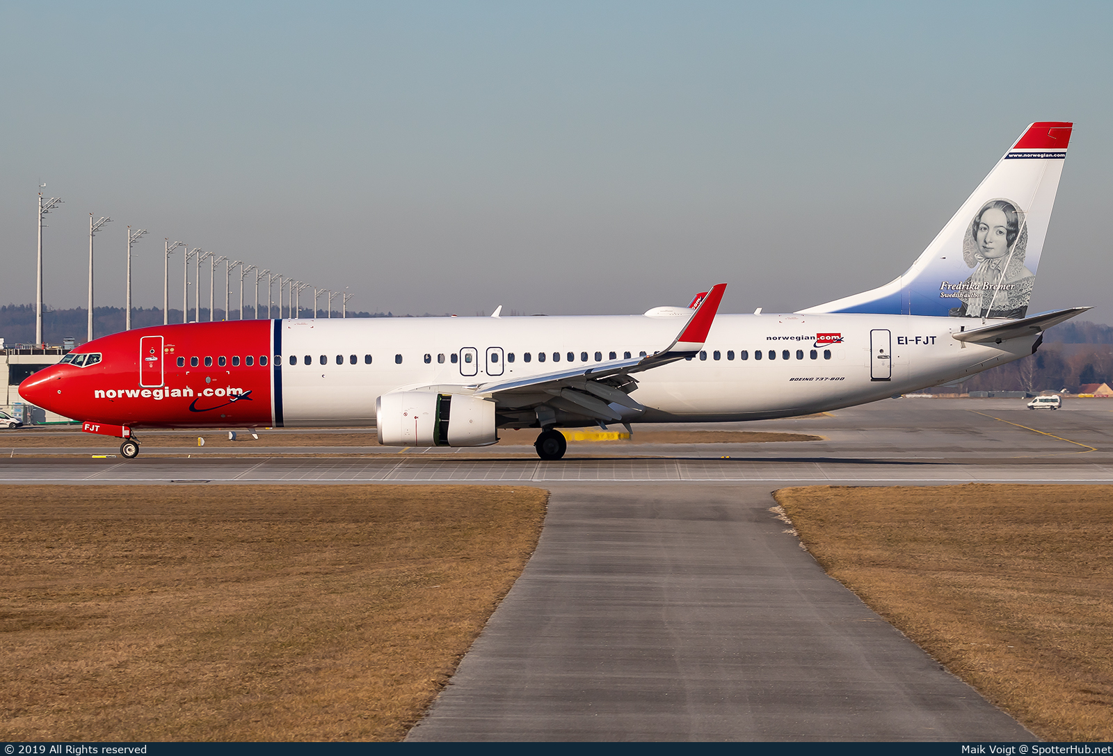 Photo of EI-FJT - Boeing 737-8JP operated by Norwegian Air International