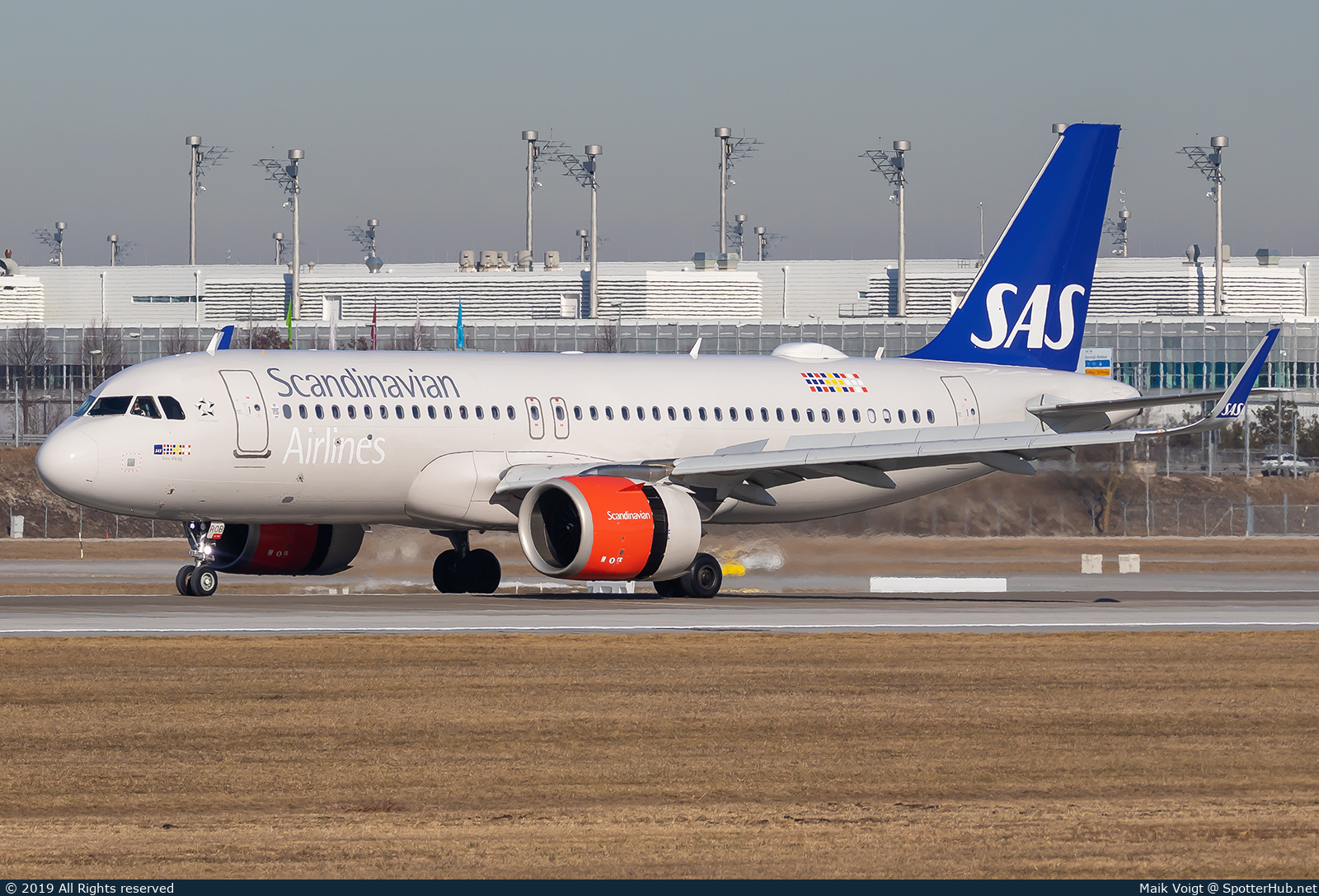 Photo of SE-ROB - Airbus A320-251N operated by SAS Scandinavian Airlines