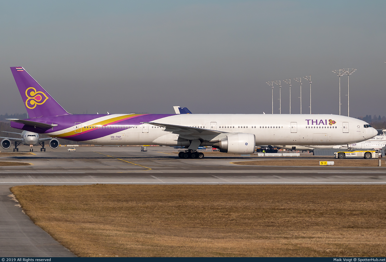 Photo of HS-TKP - Boeing 777-3AL(ER) operated by Thai Airways International