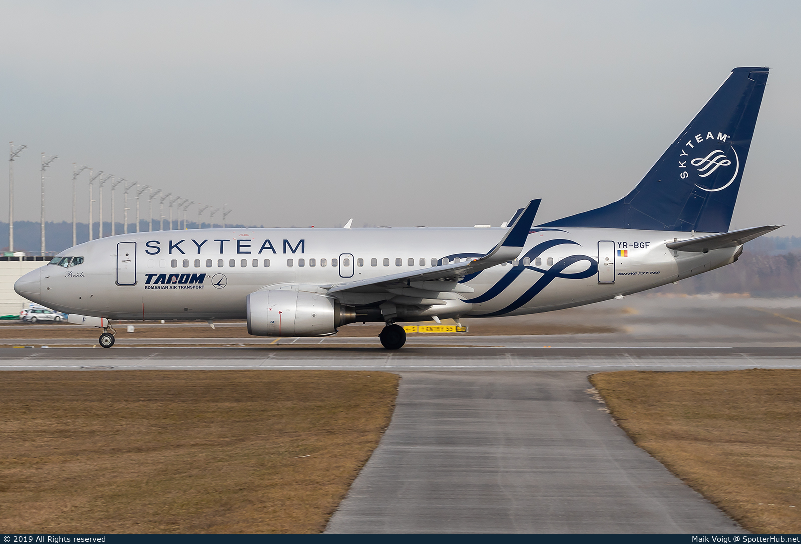 Photo of YR-BGF - Boeing 737-78J operated by Tarom - Romanian Air Transport