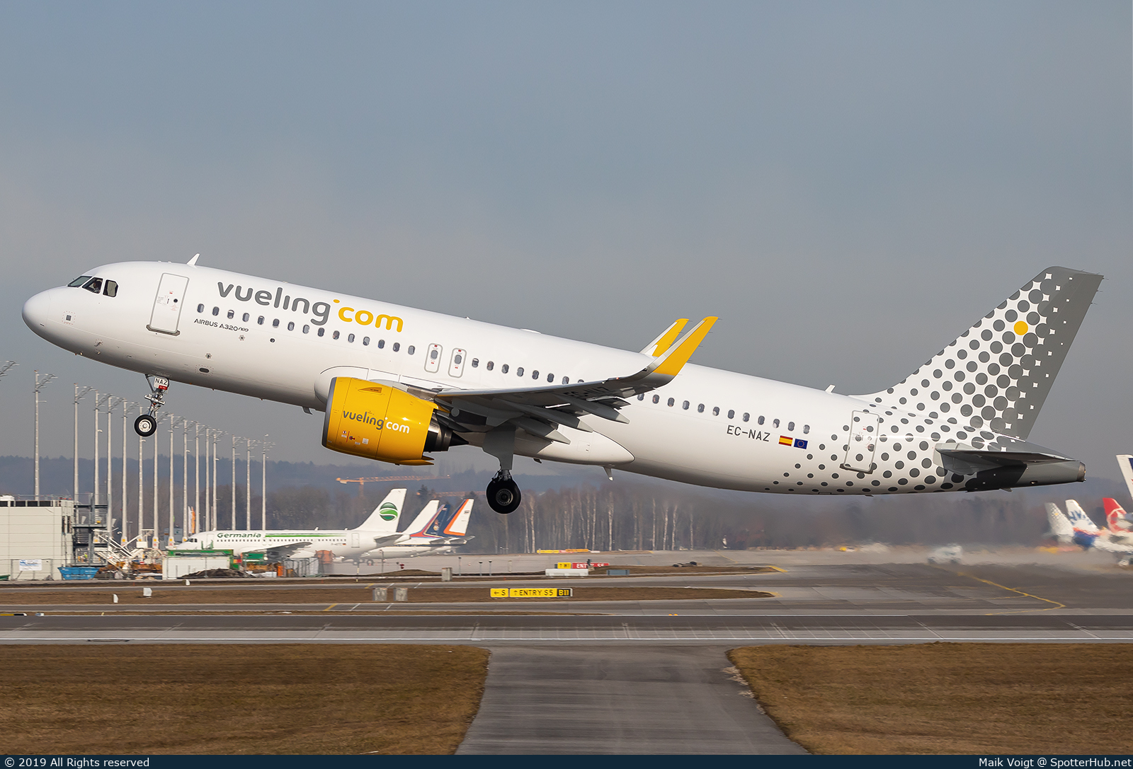 Photo of EC-NAZ - Airbus A320-271N operated by Vueling
