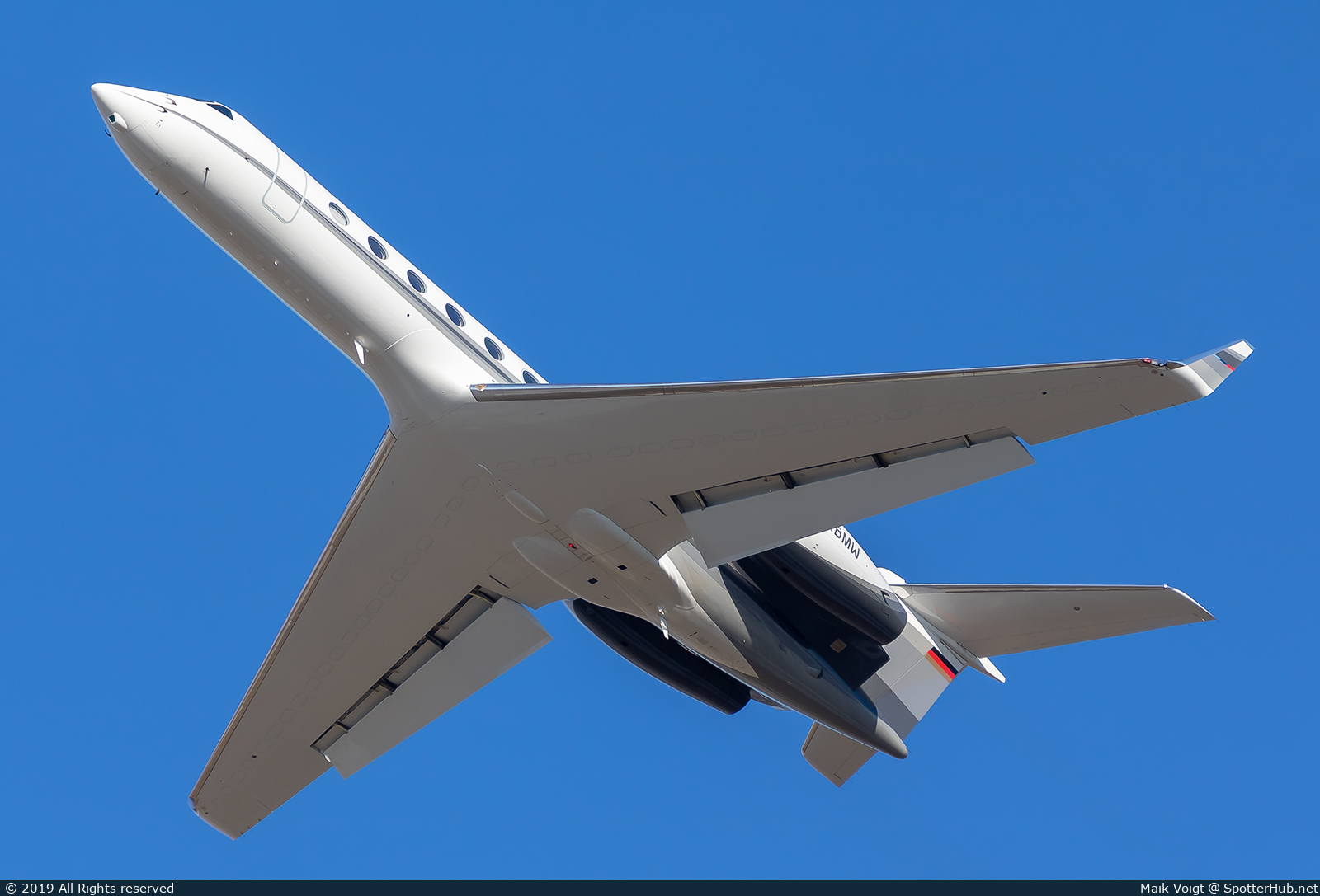 Photo of D-ABMW - Gulfstream GV-SP (G550) operated by BMW Flugdienst