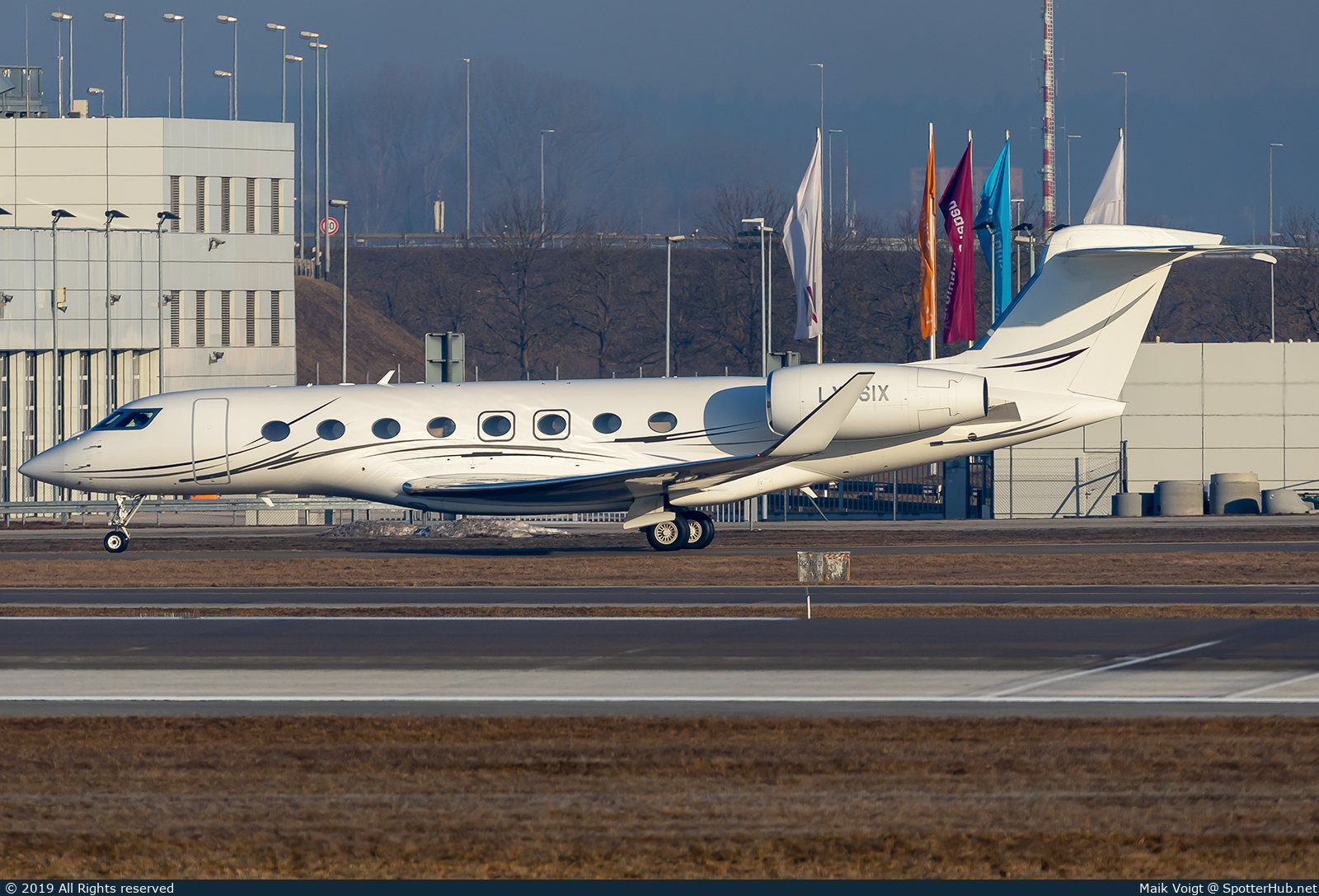 Photo of LX-SIX - Gulfstream G650 operated by Luxaviation