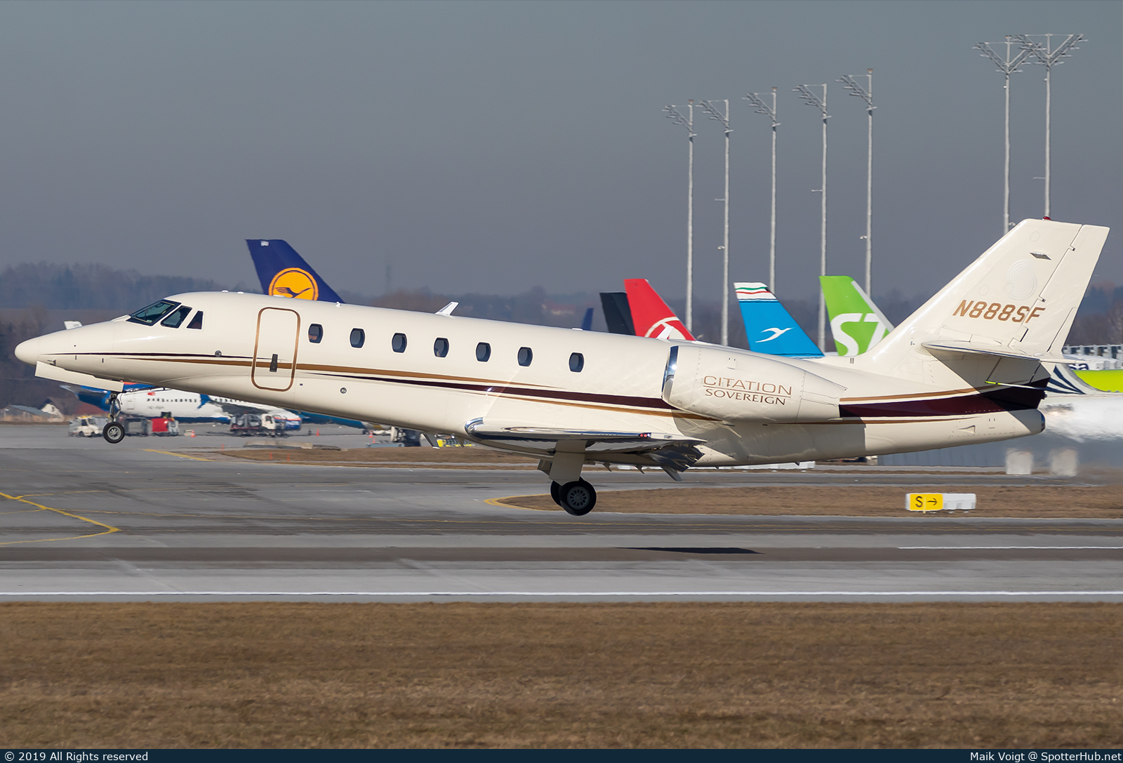 Photo of N888SF - Cessna 680 Citation Sovereign operated by Steiner Film Aviation