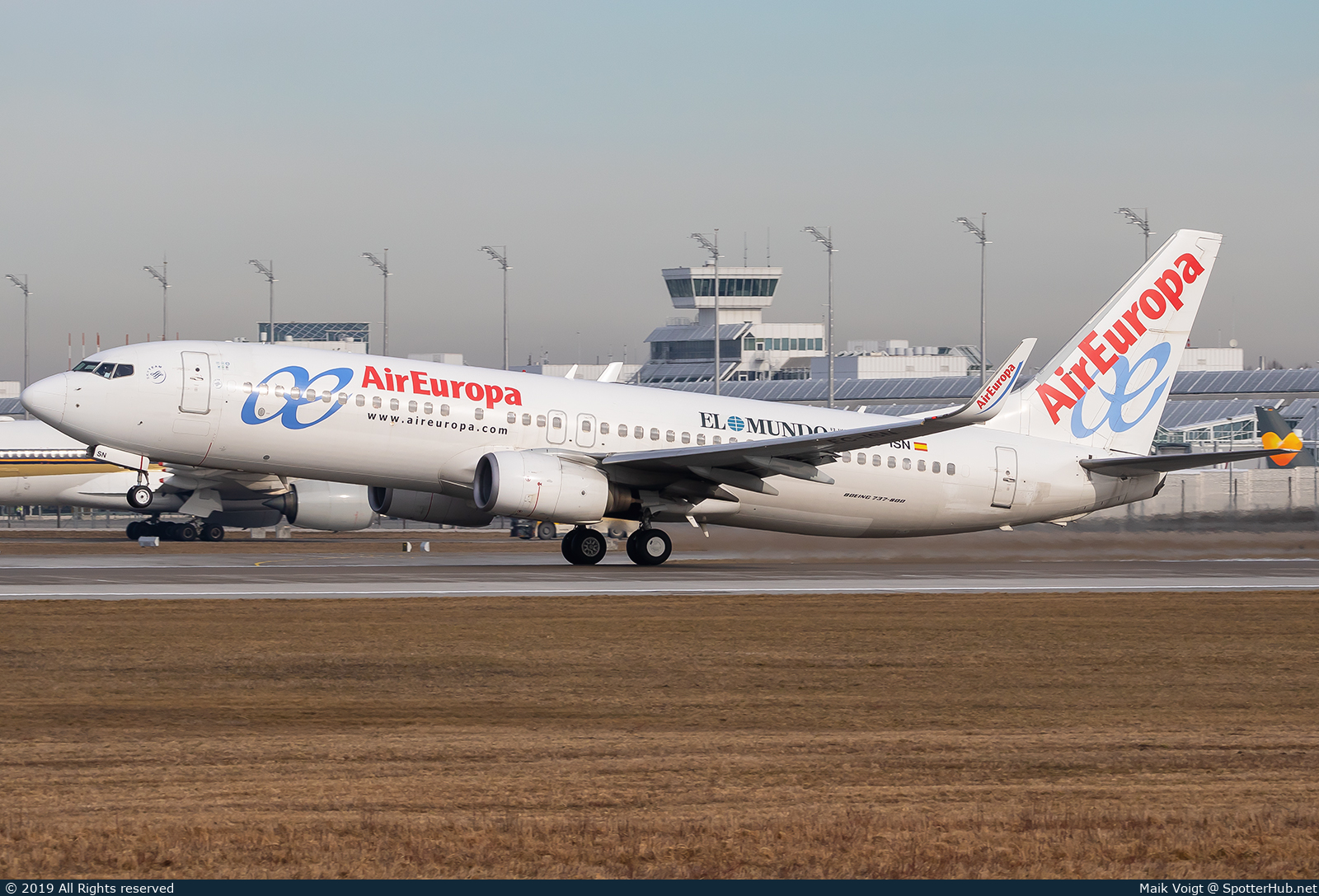 Photo of EC-ISN - Boeing 737-86Q operated by Air Europa