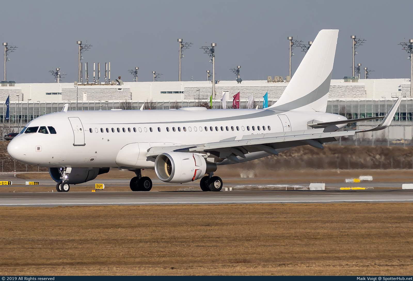 Photo of D-ALEX - Airbus A319-115(CJ) operated by K5 Aviation