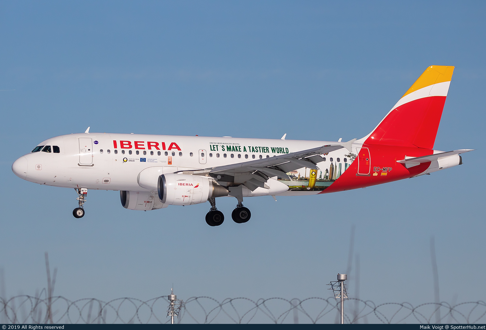 Photo of EC-MFP - Airbus A319-111 operated by Iberia