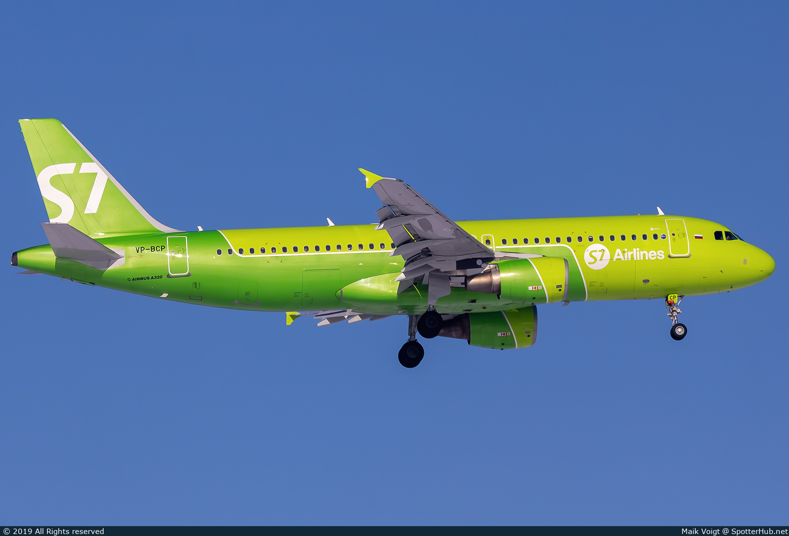 Photo of VP-BCP - Airbus A320-214 operated by S7 Airlines