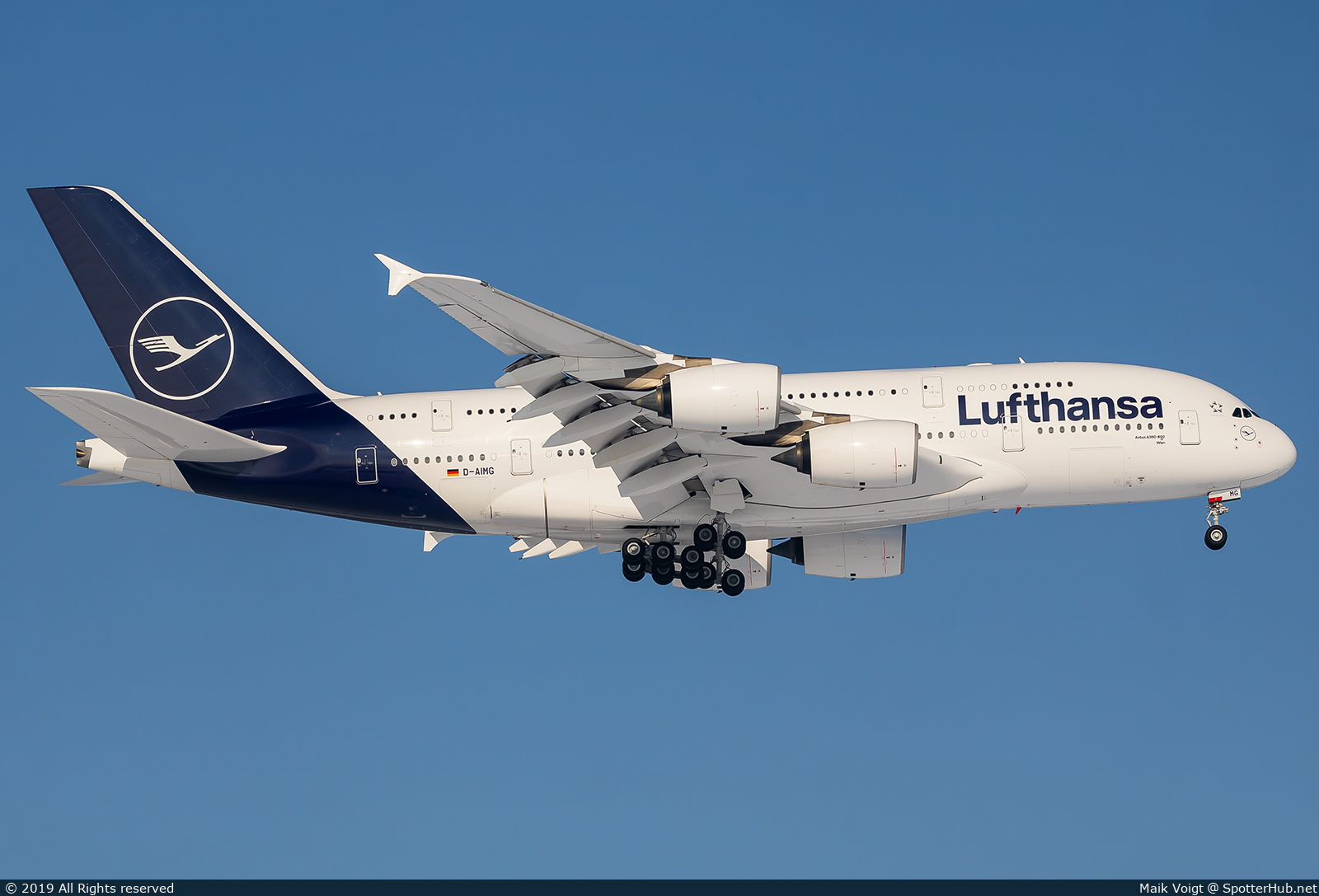 Photo of D-AIMG - Airbus A380-841 operated by Lufthansa