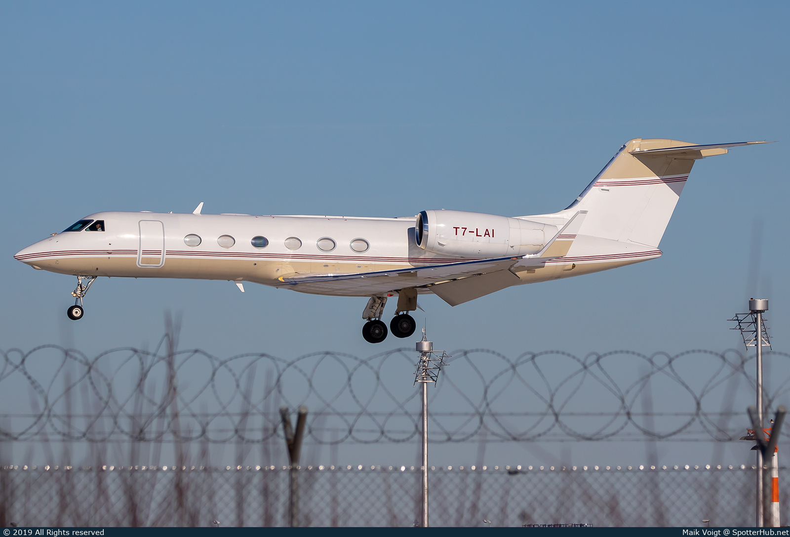 Photo of T7-LAI - Gulfstream GIV-X (G450) operated by Skybridge International Balkan