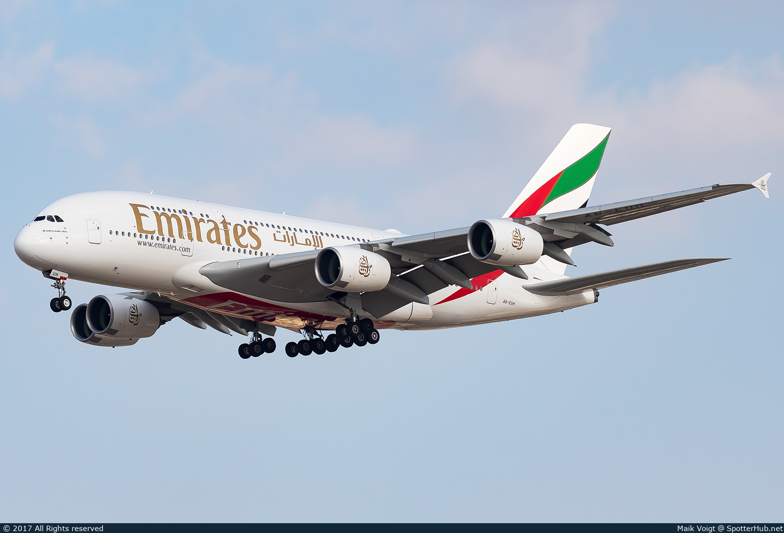 Photo of A6-EUH - Airbus A380-861 operated by Emirates