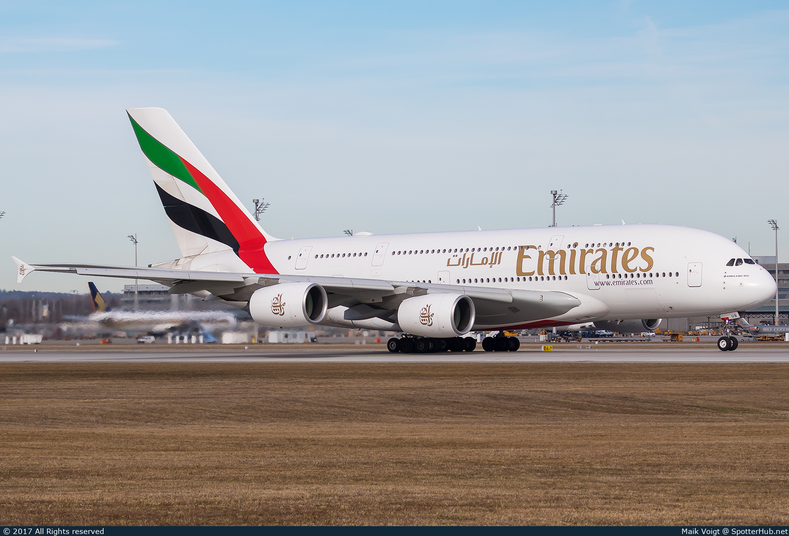Photo of A6-EUB - Airbus A380-861 operated by Emirates
