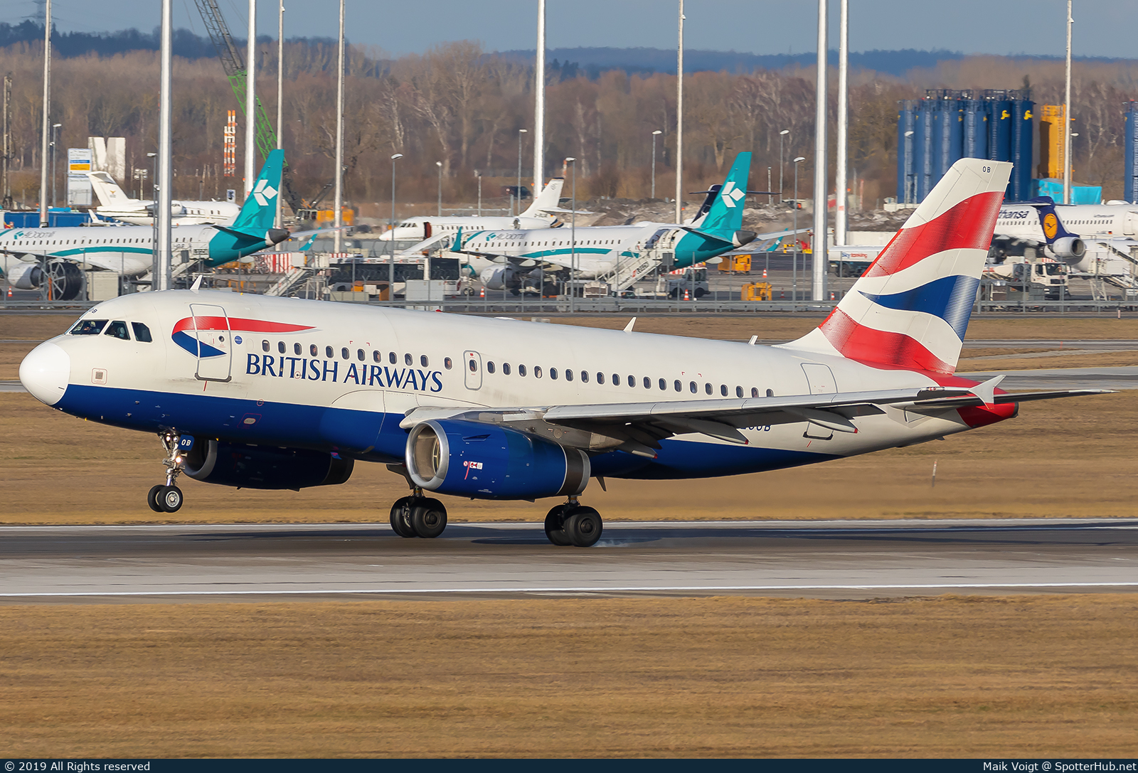Photo of G-EUOB - Airbus A319-131 operated by British Airways
