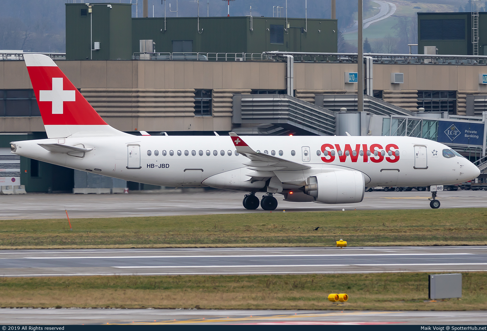 Photo of HB-JBD - Airbus A220-100 operated by Swiss International Air Lines