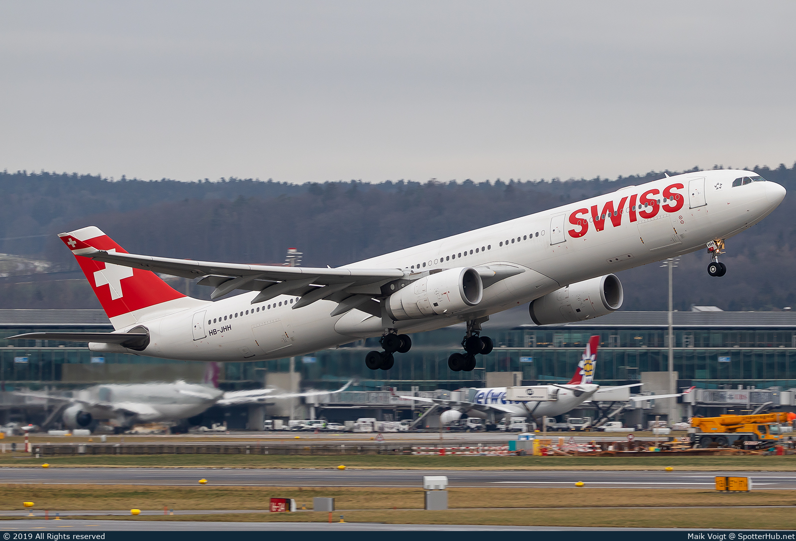 Photo of HB-JHH - Airbus A330-343 operated by Swiss International Air Lines