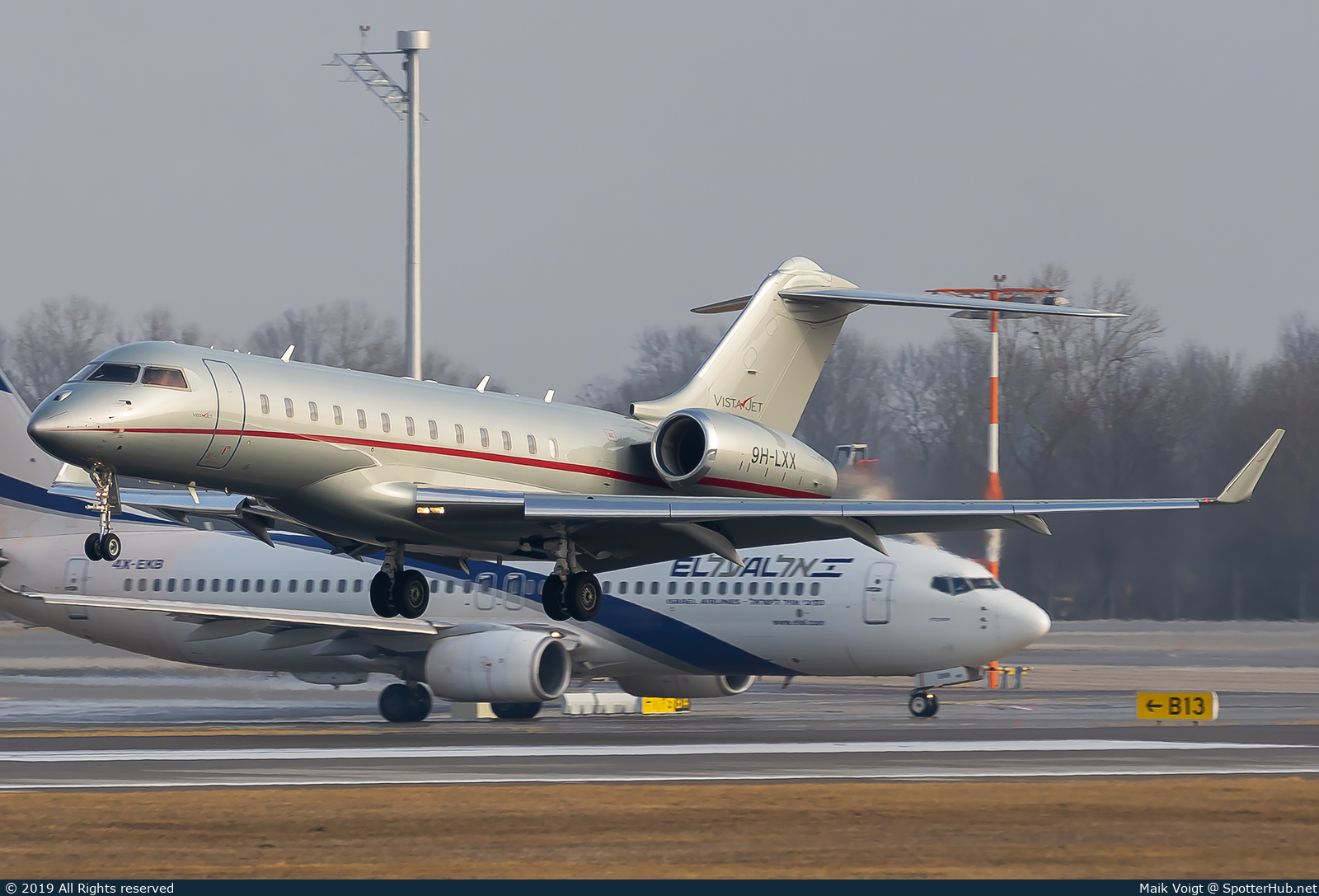 Photo of 9H-LXX - Bombardier Global 6000 operated by VistaJet