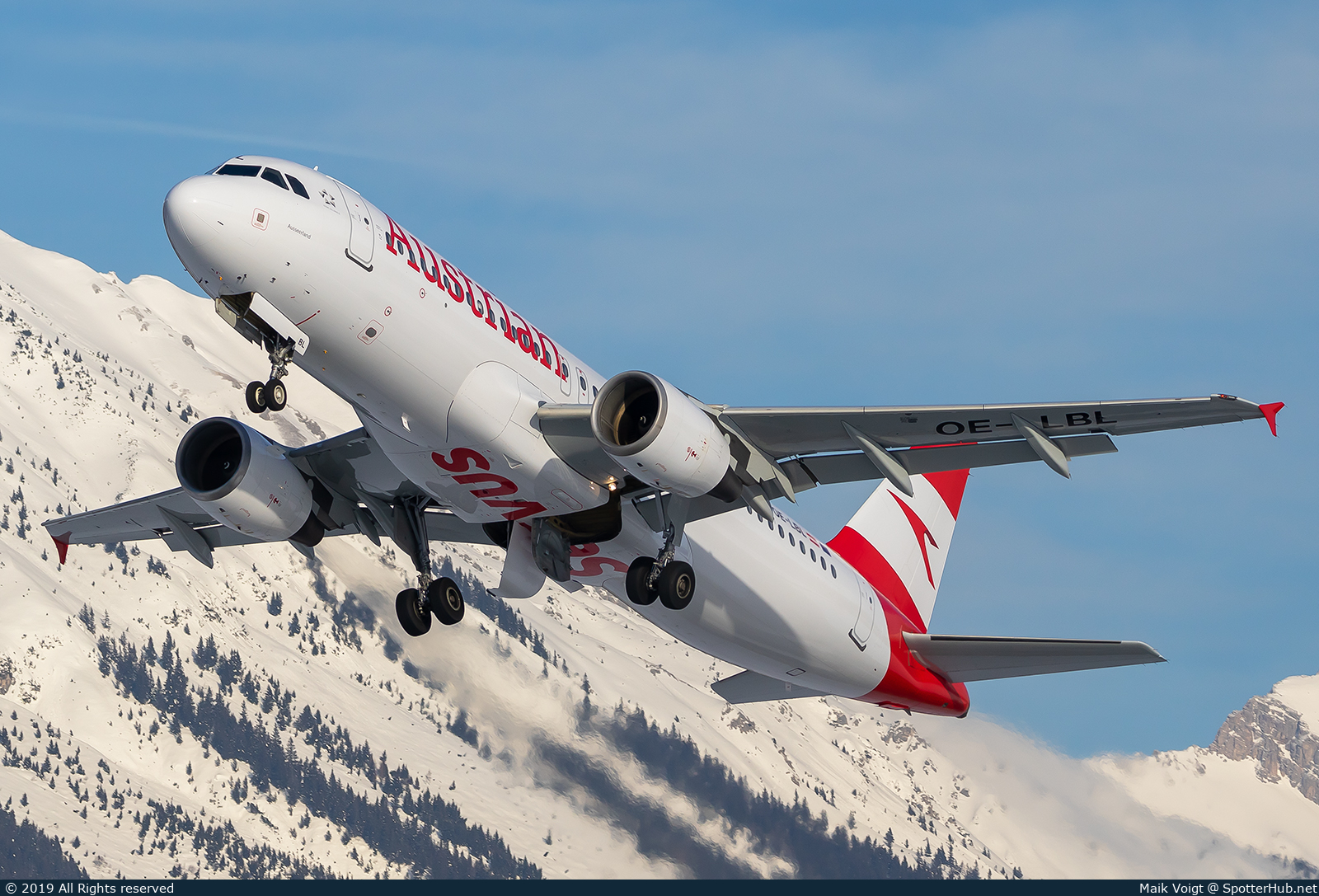 Photo of OE-LBL - Airbus A320-214 operated by Austrian Airlines