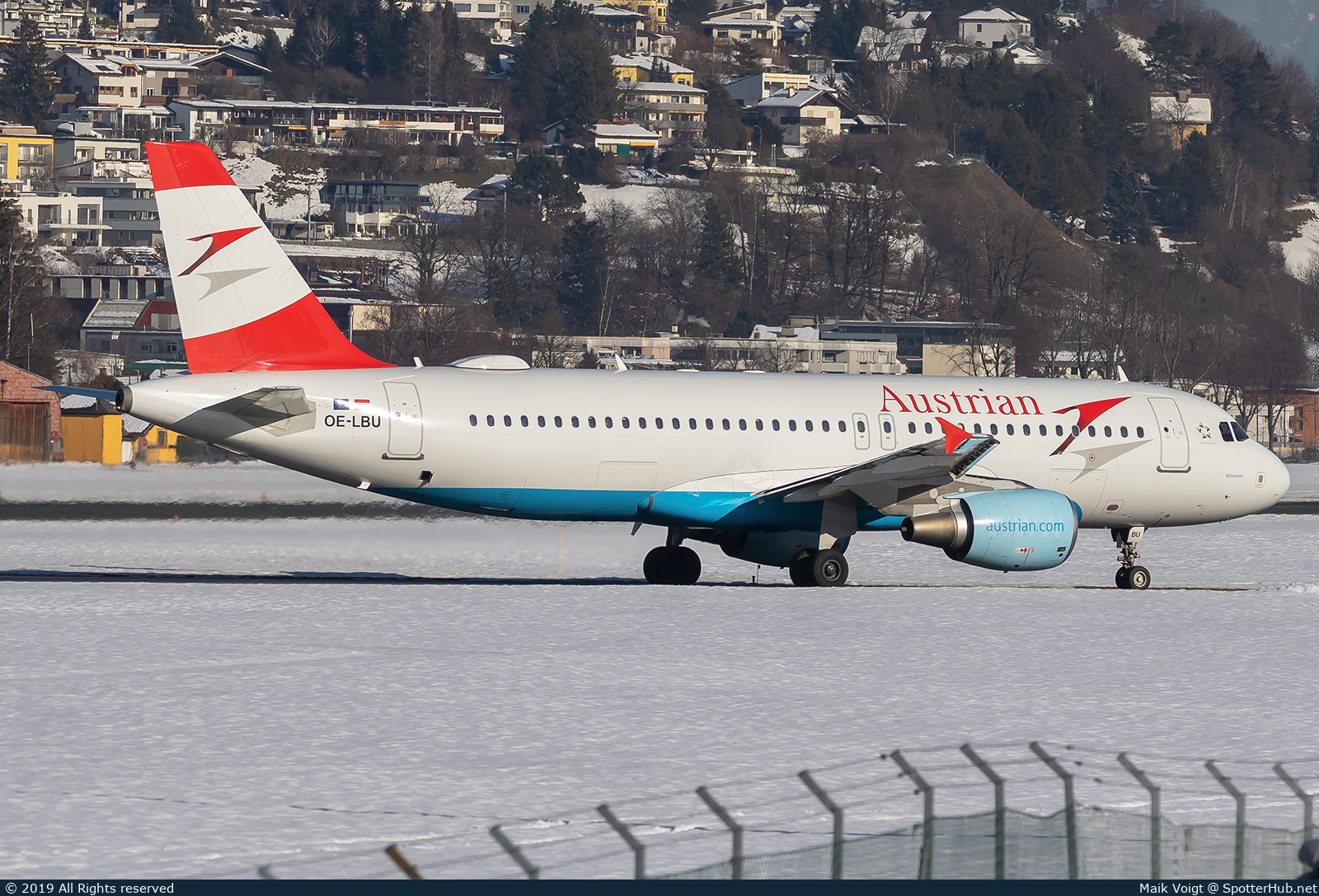Photo of OE-LBU - Airbus A320-214 operated by Austrian Airlines