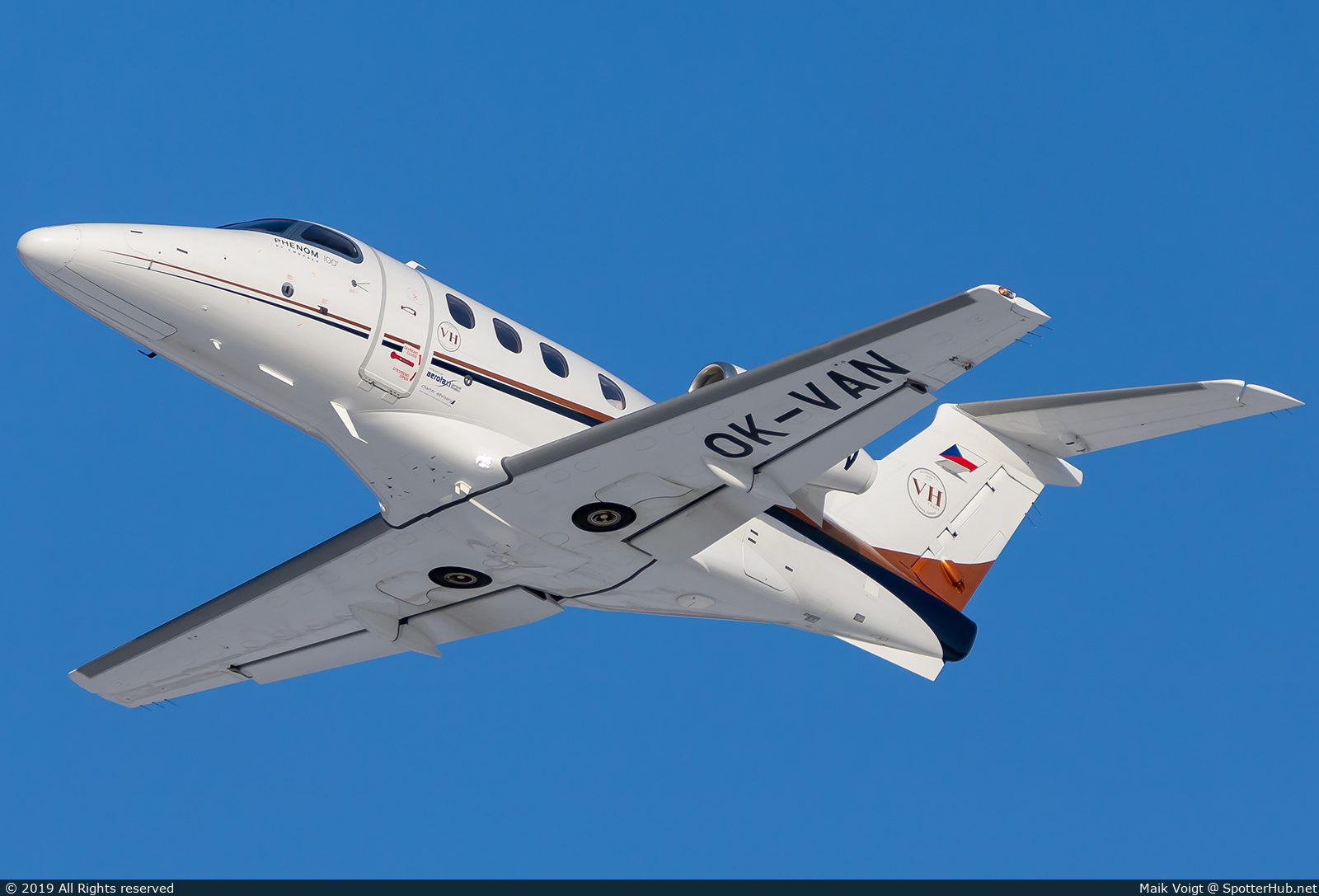 Photo of OK-VAN - Embraer Phenom 100 operated by Air Prague
