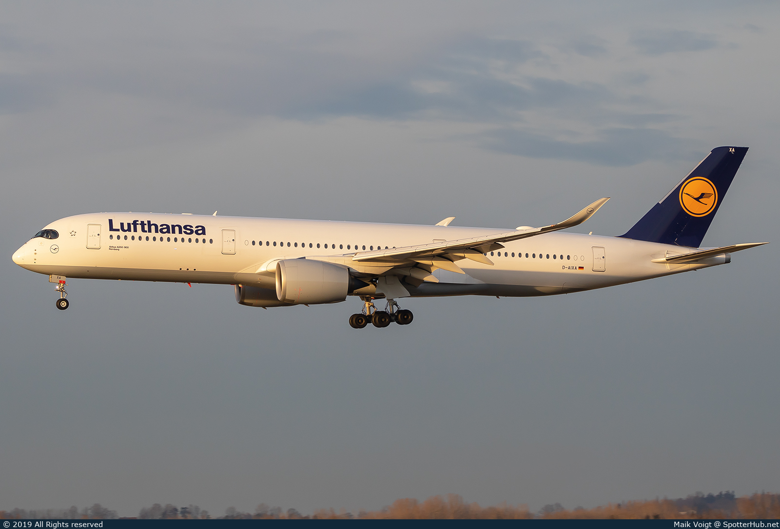 Photo of D-AIXA - Airbus A350-941 operated by Lufthansa