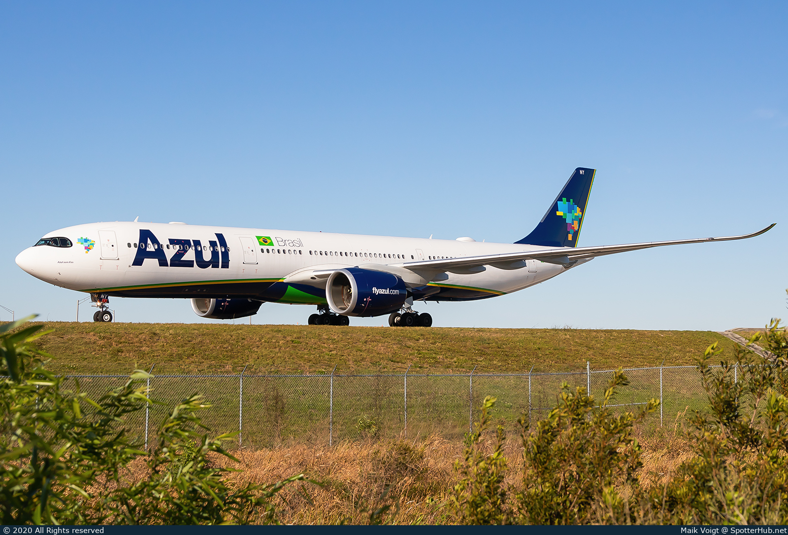 Photo of PR-ANY - Airbus A330-941 operated by Azul
