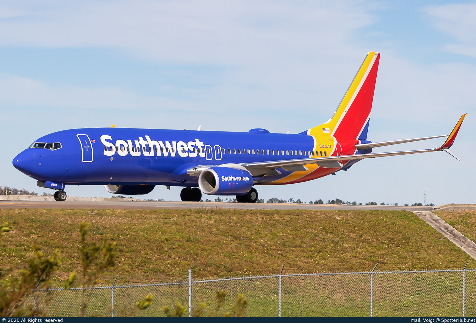 Photo of N8564Z - Boeing 737-8H4 operated by Southwest Airlines