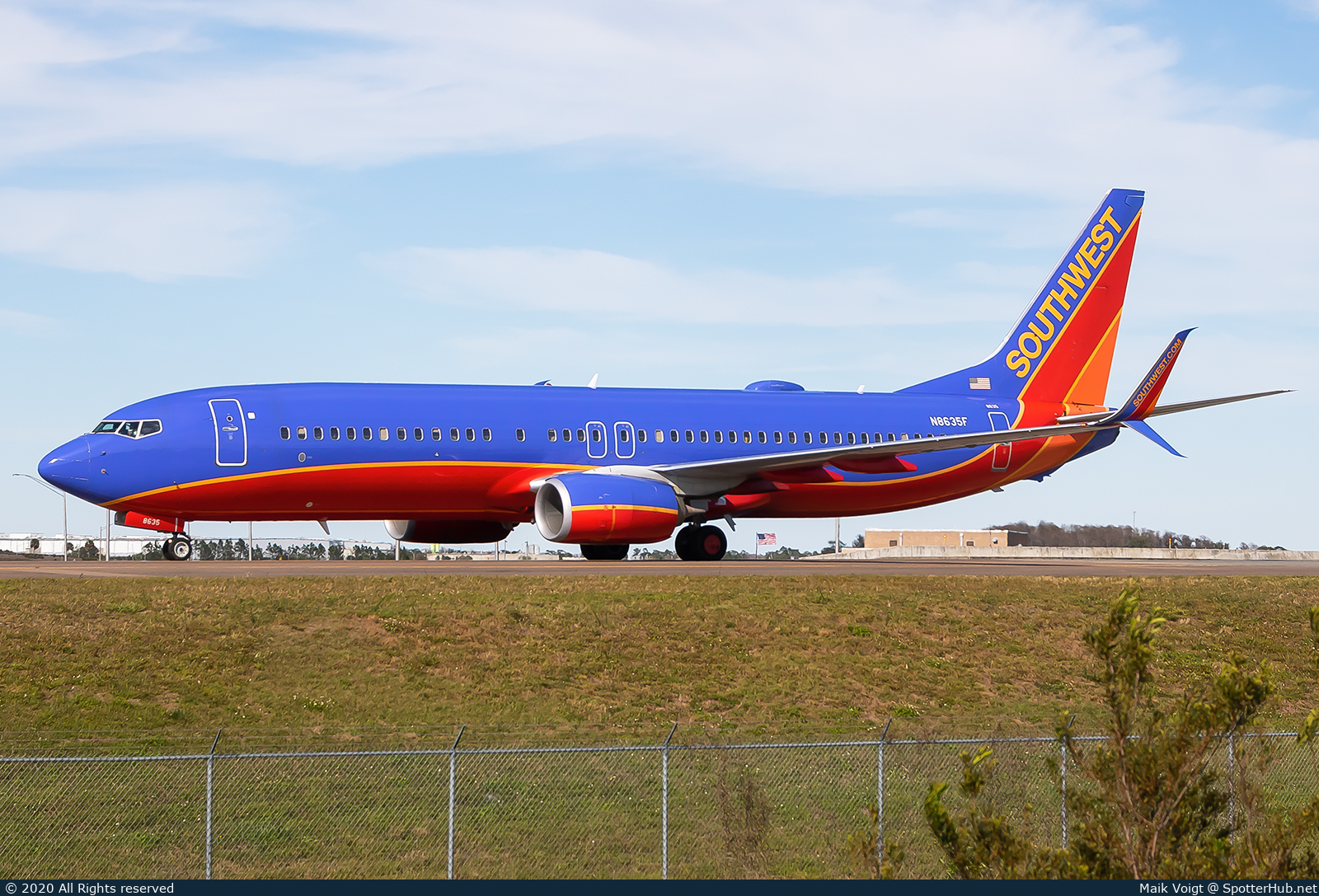 Photo of N8635F - Boeing 737-8H4 operated by Southwest Airlines