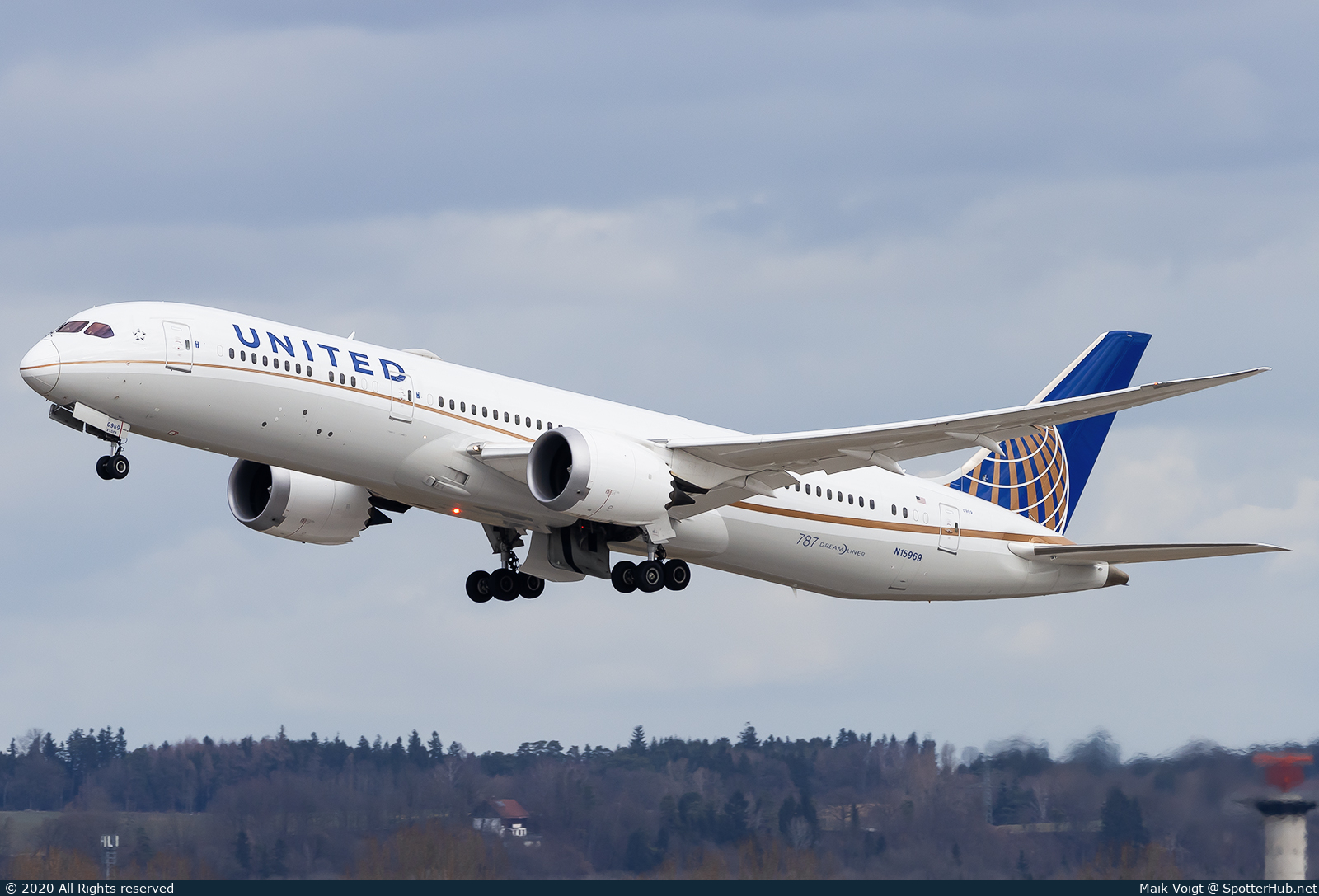 Photo of N15969 - Boeing 787-9 Dreamliner operated by United Airlines