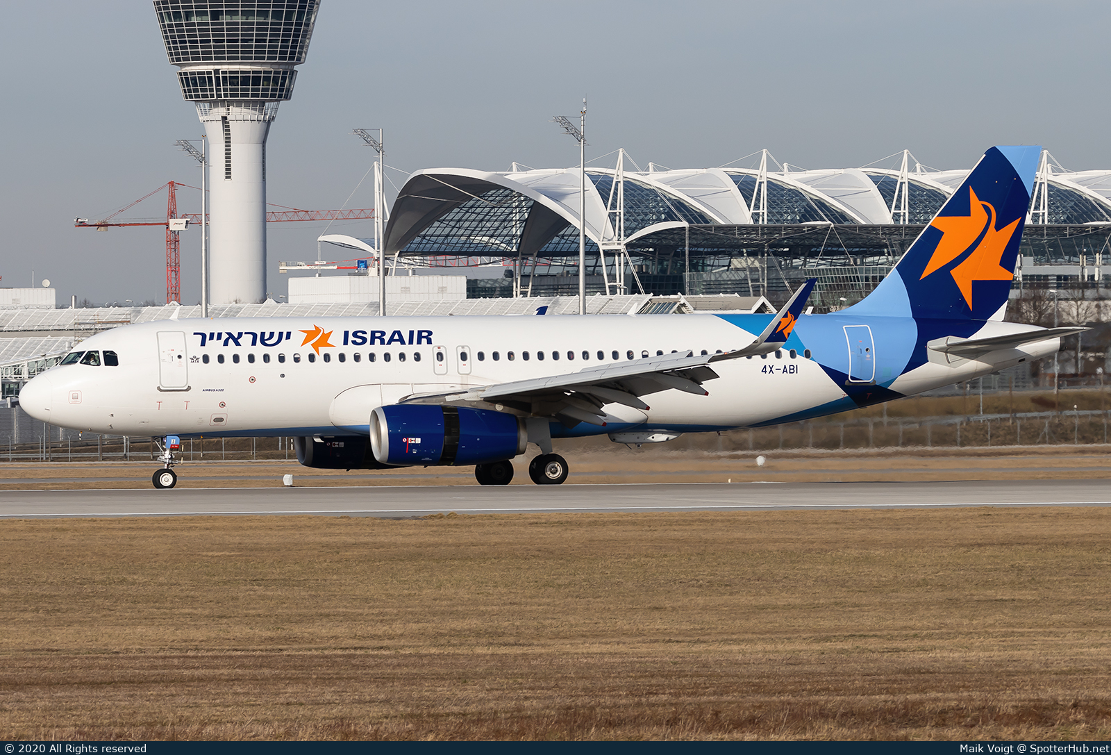 Photo of 4X-ABI - Airbus A320-232 operated by Israir